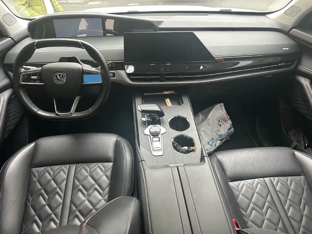 2021 ChangAn UNI-K 2.0T 233HP L4 8AT,autocango,china used car exporter,china ev exporter,chinese used car exporter,chinese used ev exporter