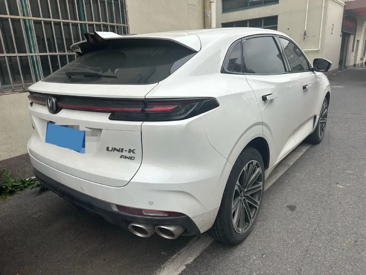 2021 ChangAn UNI-K 2.0T 233HP L4 8AT,autocango,china used car exporter,china ev exporter,chinese used car exporter,chinese used ev exporter
