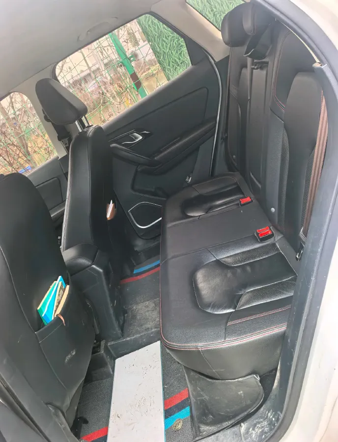 2017 FAW Senia R7 1.6L 116HP L4 5MT,autocango,china used car exporter,china ev exporter,chinese used car exporter,chinese used ev exporter