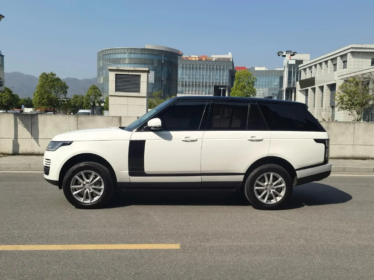 2022 Land Rover Range Rover 3.0T 360HP L6 8AT,autocango,china used car exporter,china ev exporter,chinese used car exporter,chinese used ev exporter