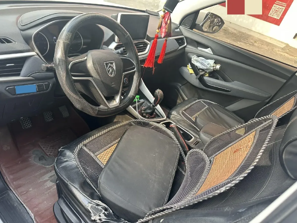 2018 BaoJun 530 1.5T 150HP L4 6MT,autocango,china used car exporter,china ev exporter,chinese used car exporter,chinese used ev exporter