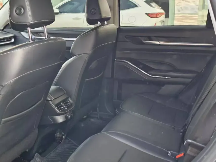 2021 Haval H6 2.0T 211HP L4 7DCT,autocango,china used car exporter,china ev exporter,chinese used car exporter,chinese used ev exporter