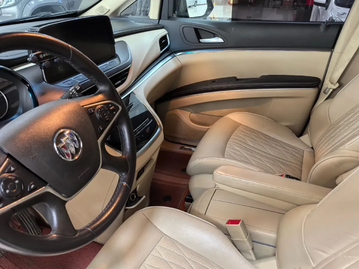 2023 Buick GL8 2.0T 237HP L4 9AT,autocango,china used car exporter,china ev exporter,chinese used car exporter,chinese used ev exporter