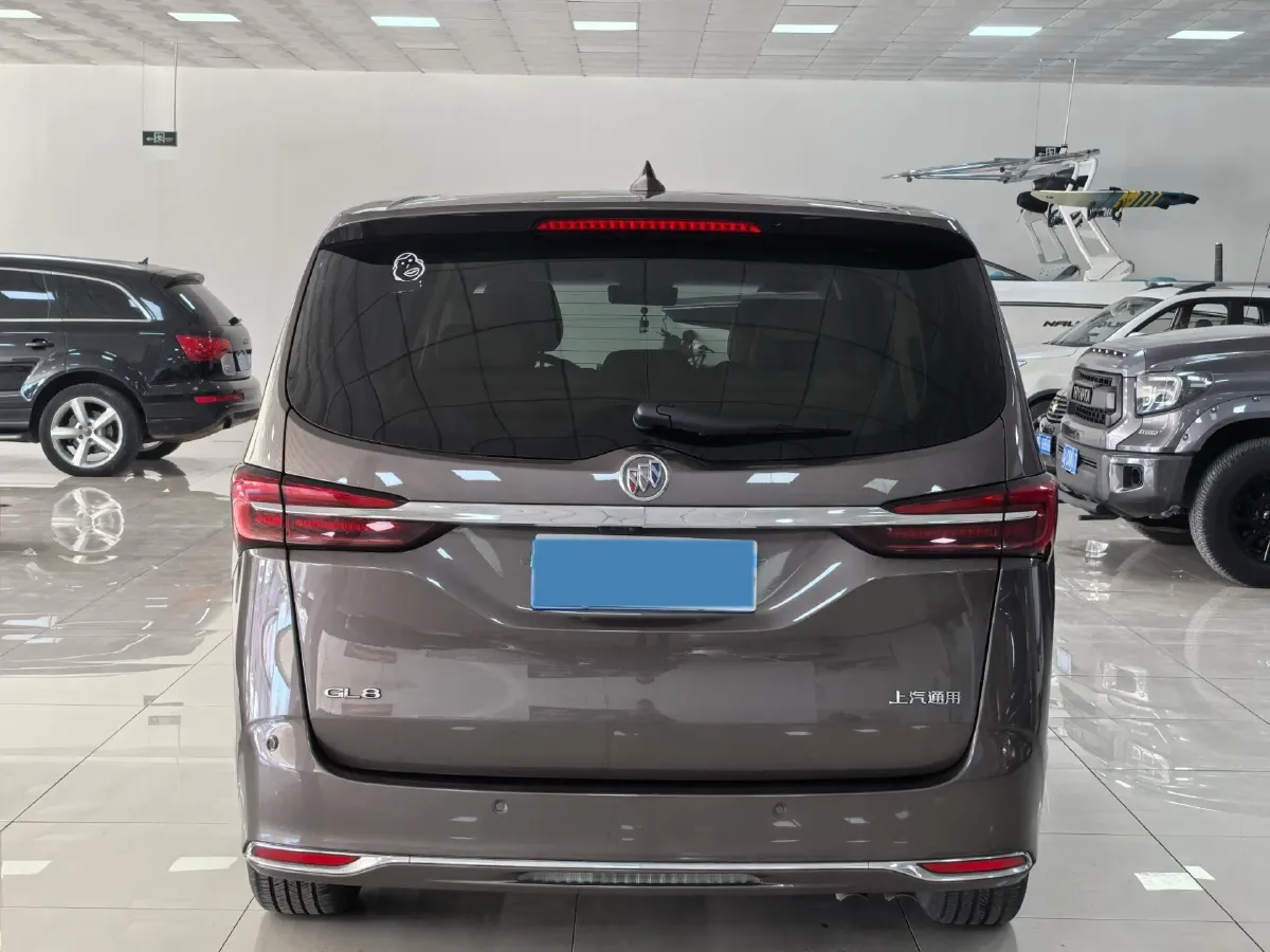 2023 Buick GL8 2.0T 237HP L4 9AT,autocango,china used car exporter,china ev exporter,chinese used car exporter,chinese used ev exporter