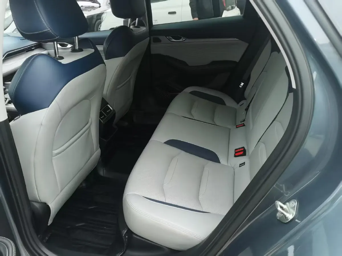 2021 Geely Preface 2.0T 190HP L4 7DCT,autocango,china used car exporter,china ev exporter,chinese used car exporter,chinese used ev exporter