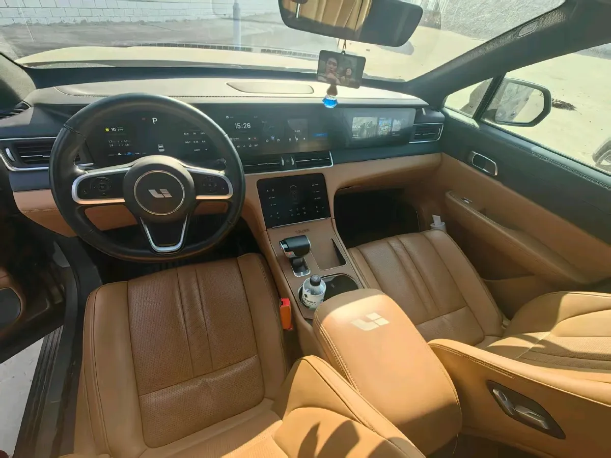 2020 Li ONE Range Extended 131HP REEV 40.5KWH,autocango,china used car exporter,china ev exporter,chinese used car exporter,chinese used ev exporter