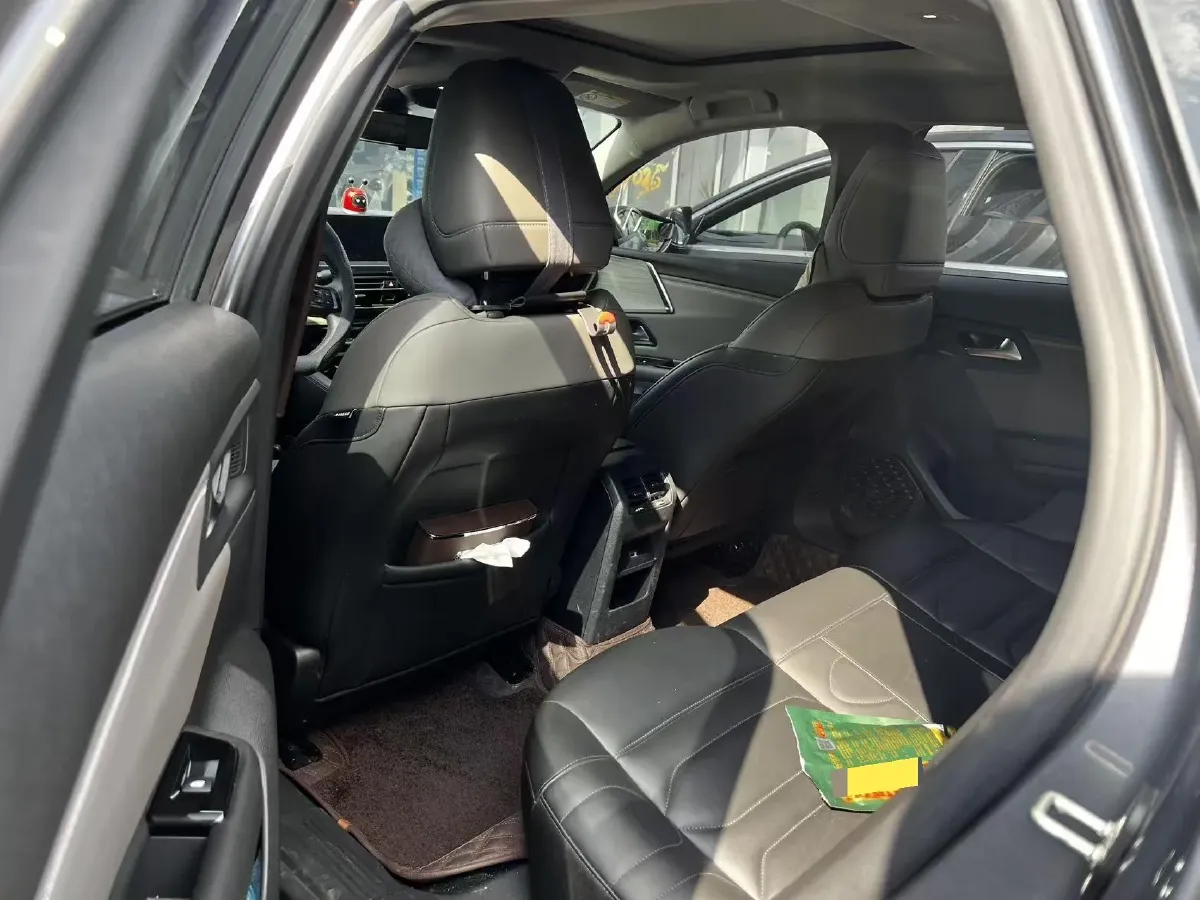 2021 Citroen C5 X 1.6T 175HP L4 8AT,autocango,china used car exporter,china ev exporter,chinese used car exporter,chinese used ev exporter