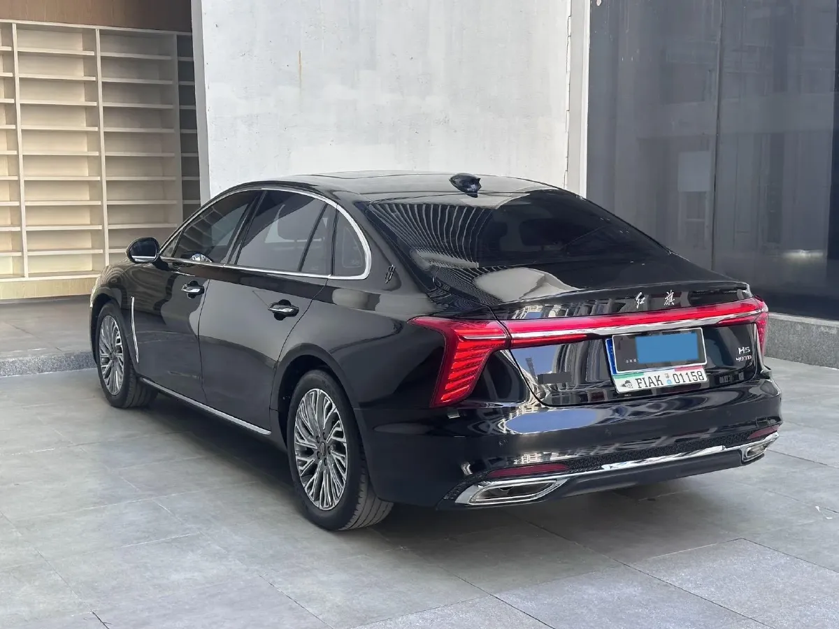 2023 HongQi H5 2.0T 224HP L4 8AT,autocango,china used car exporter,china ev exporter,chinese used car exporter,chinese used ev exporter