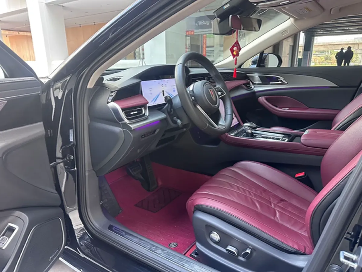 2023 HongQi H5 2.0T 224HP L4 8AT,autocango,china used car exporter,china ev exporter,chinese used car exporter,chinese used ev exporter