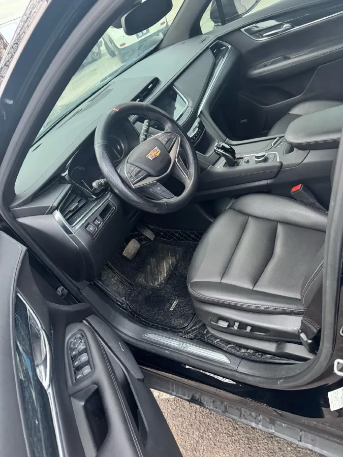 2021 Cadillac XT5 2.0T 237HP L4 9AT,autocango,china used car exporter,china ev exporter,chinese used car exporter,chinese used ev exporter