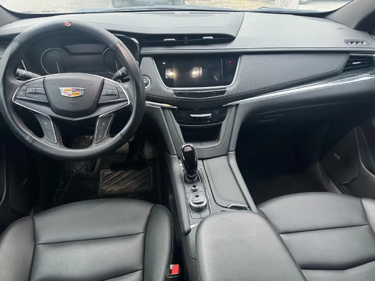 2021 Cadillac XT5 2.0T 237HP L4 9AT,autocango,china used car exporter,china ev exporter,chinese used car exporter,chinese used ev exporter