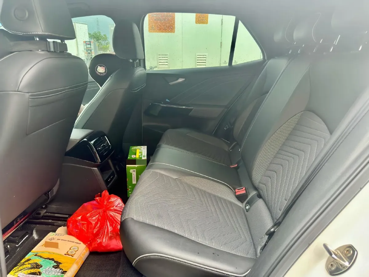 2023 Volkswagen ID.3 BEV 52.8KWH,autocango,china used car exporter,china ev exporter,chinese used car exporter,chinese used ev exporter