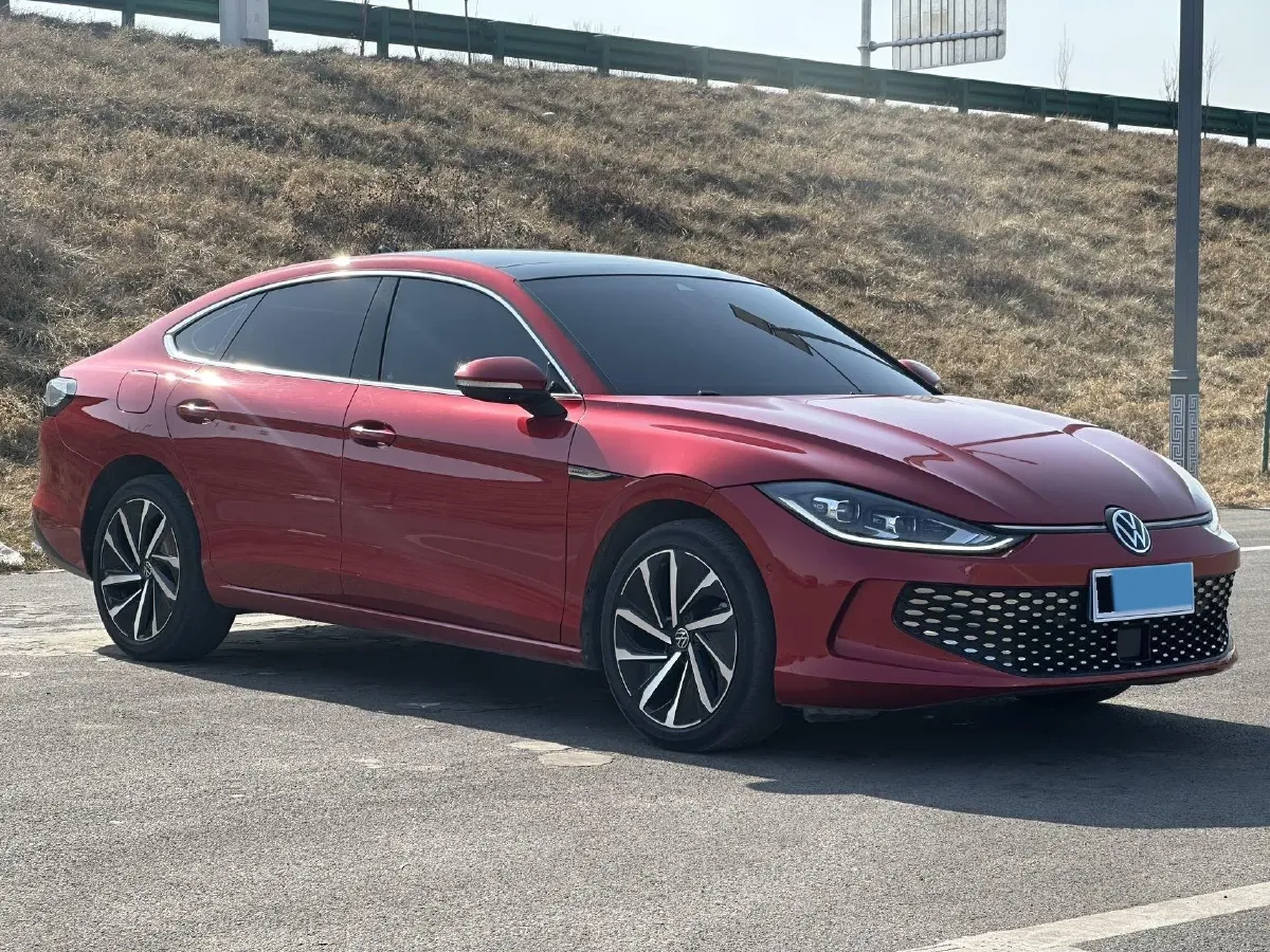 2022 Skoda Superb 2.0T 186HP L4 7DCT,autocango,china used car exporter,china ev exporter,chinese used car exporter,chinese used ev exporter