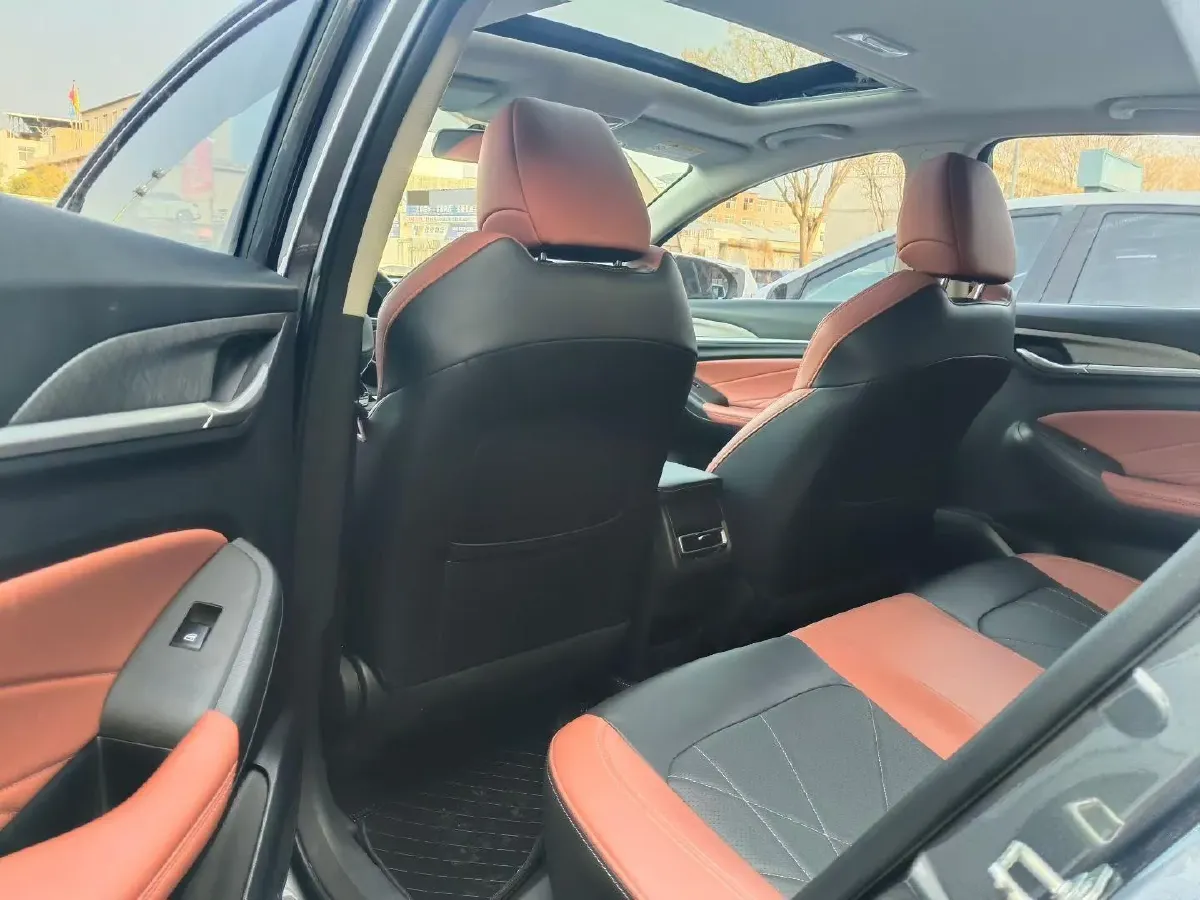 2022 ChangAn Eado 1.4T 160HP L4 7DCT,autocango,china used car exporter,china ev exporter,chinese used car exporter,chinese used ev exporter