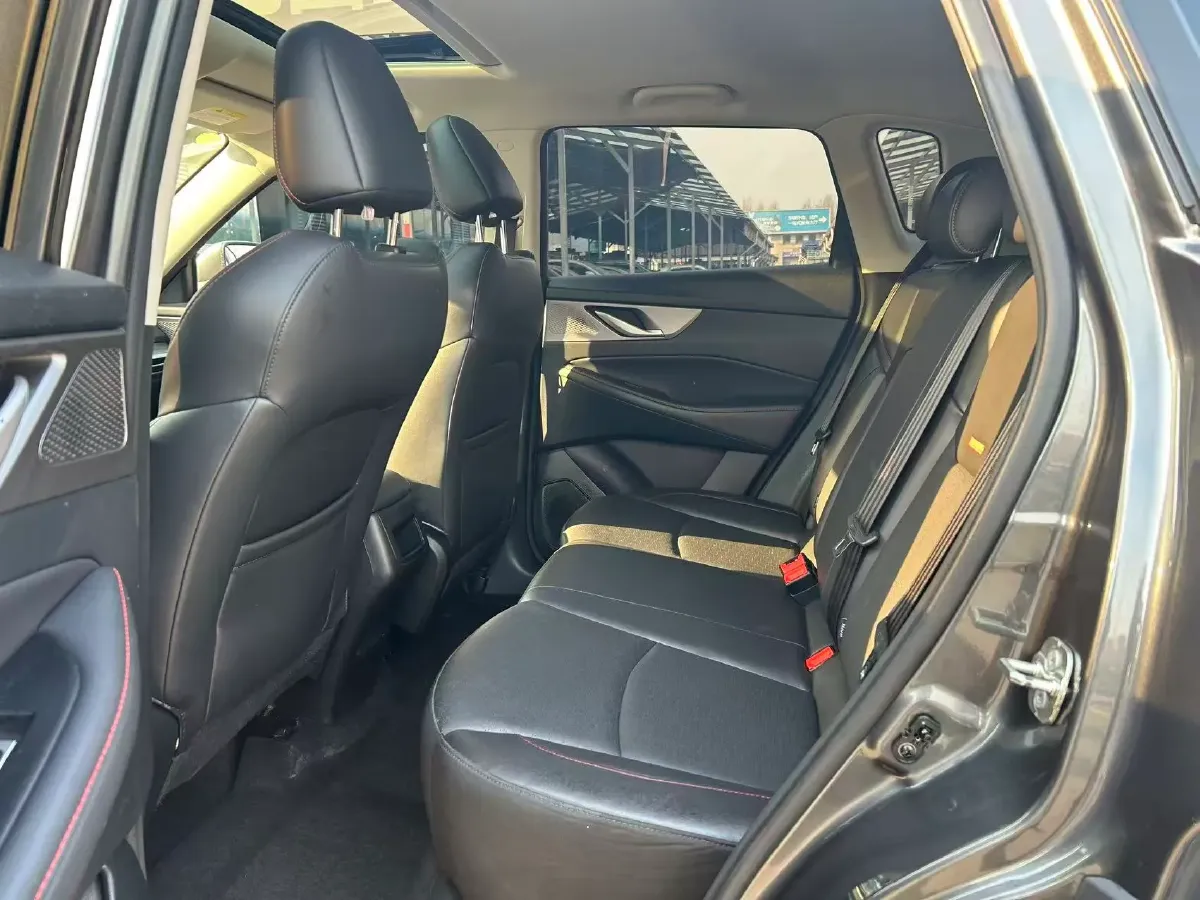 2022 ChangAn CS35 Plus 1.4T 160HP L4 7DCT,autocango,china used car exporter,china ev exporter,chinese used car exporter,chinese used ev exporter