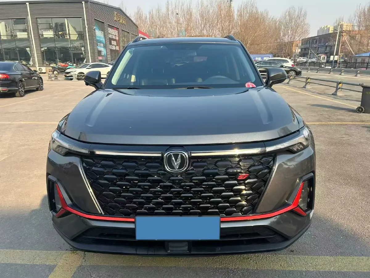 2022 ChangAn CS35 Plus 1.4T 160HP L4 7DCT,autocango,china used car exporter,china ev exporter,chinese used car exporter,chinese used ev exporter