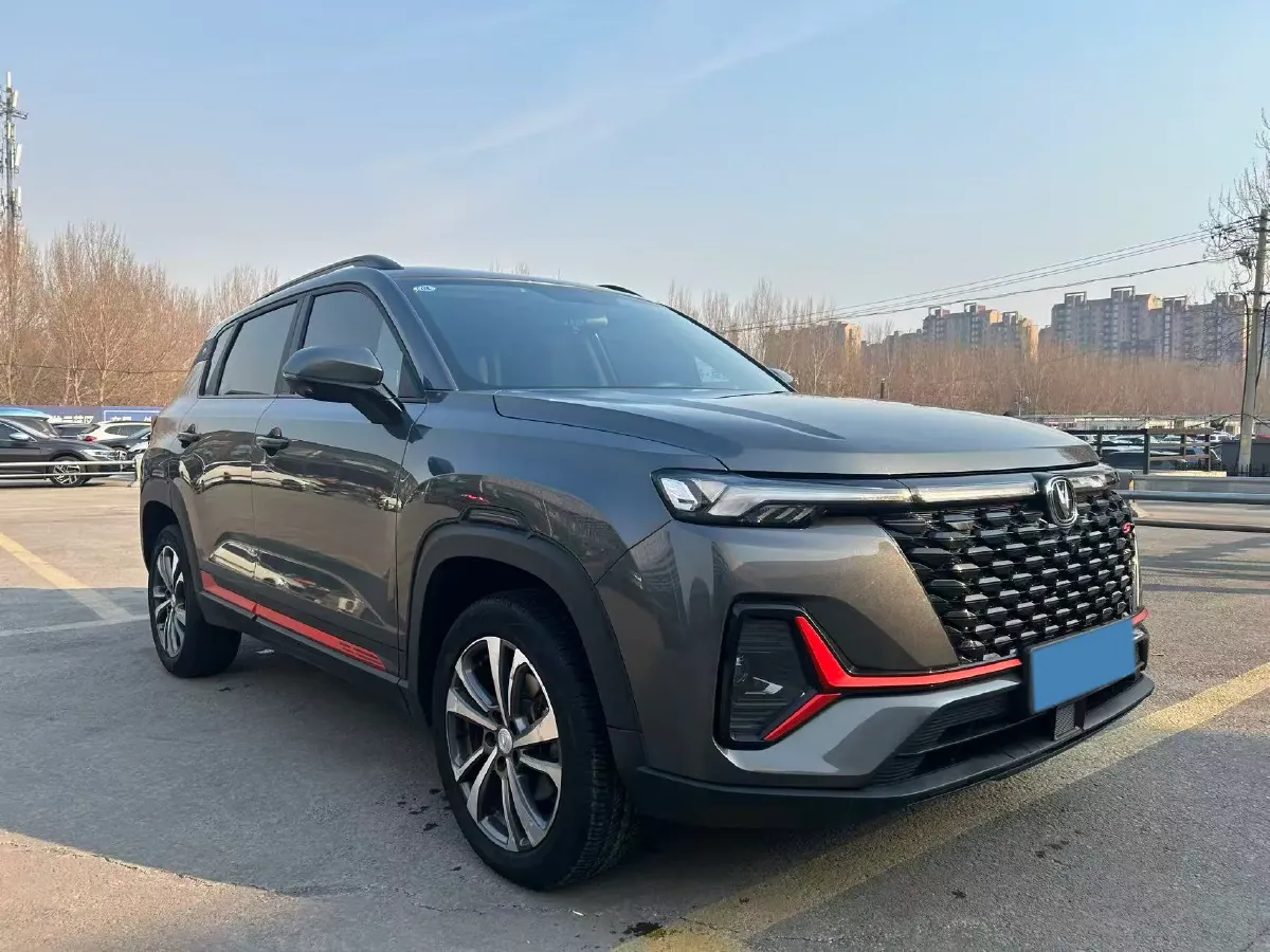 2022 ChangAn CS35 Plus 1.4T 160HP L4 7DCT,autocango,china used car exporter,china ev exporter,chinese used car exporter,chinese used ev exporter