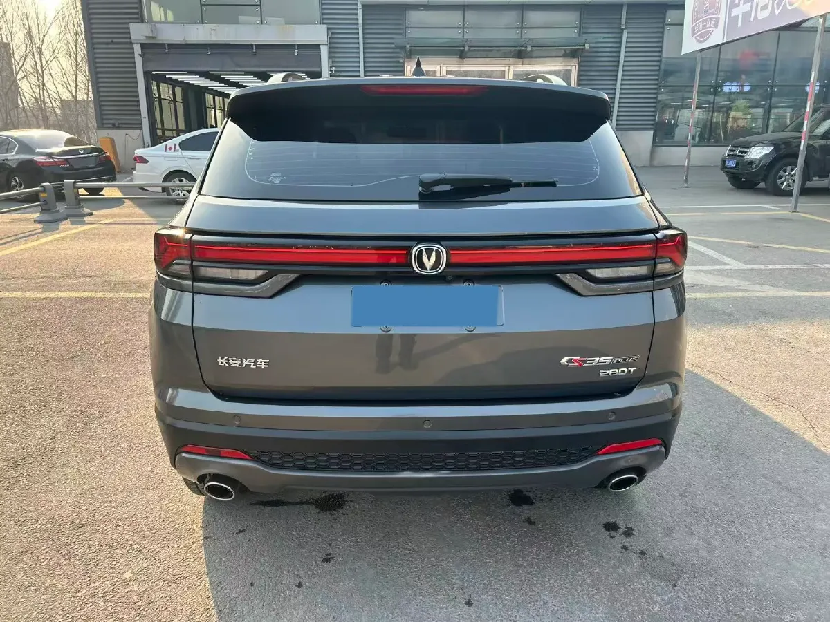 2022 ChangAn CS35 Plus 1.4T 160HP L4 7DCT,autocango,china used car exporter,china ev exporter,chinese used car exporter,chinese used ev exporter