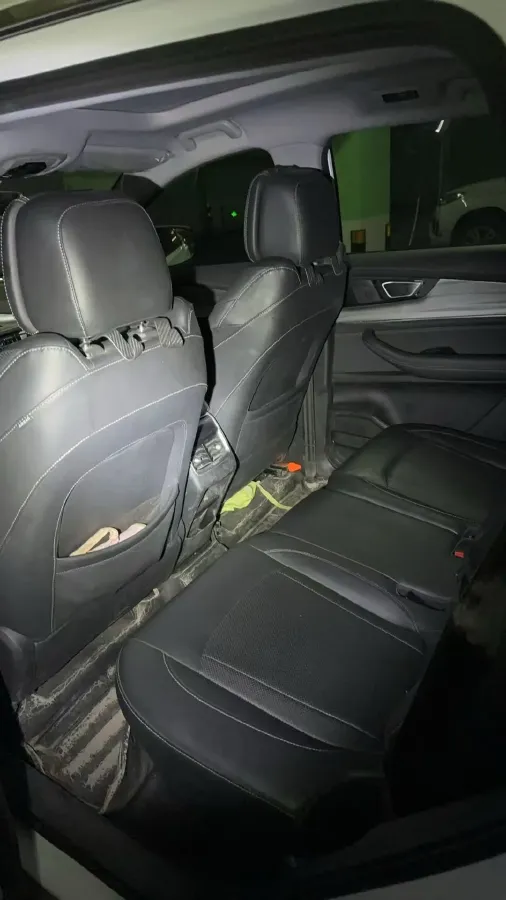 2022 Chery Tiggo 8 Plus 1.6T 197HP L4 7DCT,autocango,china used car exporter,china ev exporter,chinese used car exporter,chinese used ev exporter