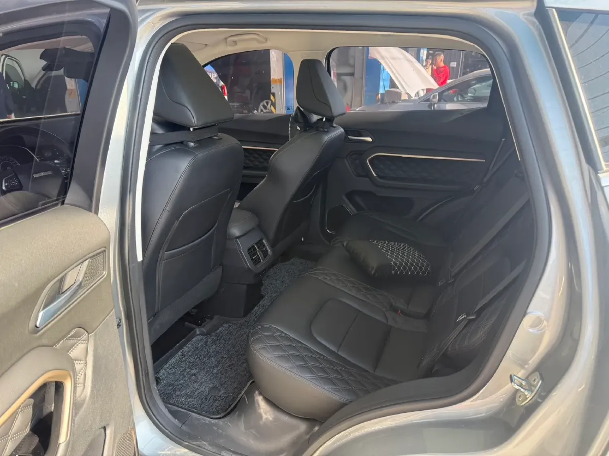 2021 Haval H6 1.5T 169HP L4 7DCT,autocango,china used car exporter,china ev exporter,chinese used car exporter,chinese used ev exporter