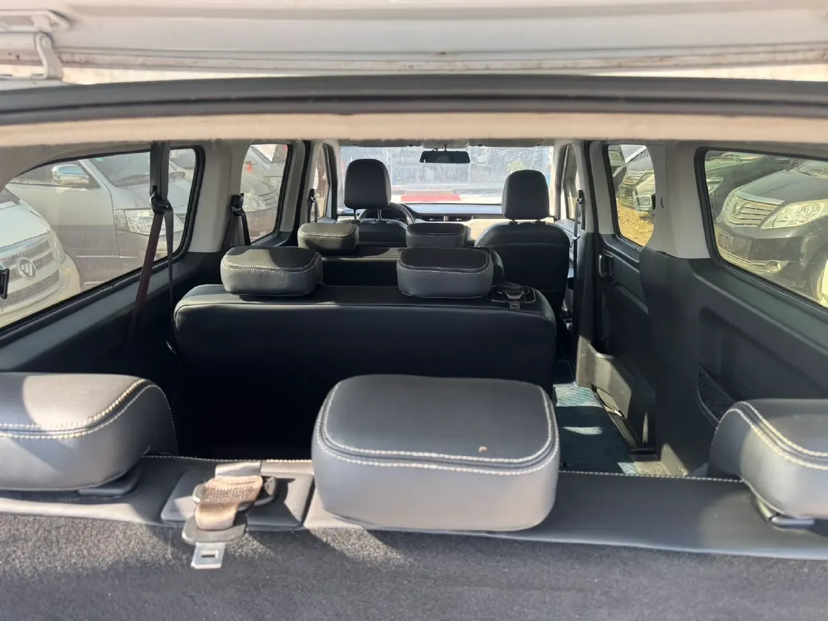 2021 WuLing ZhengChen 1.5T 147HP L4 6MT,autocango,china used car exporter,china ev exporter,chinese used car exporter,chinese used ev exporter