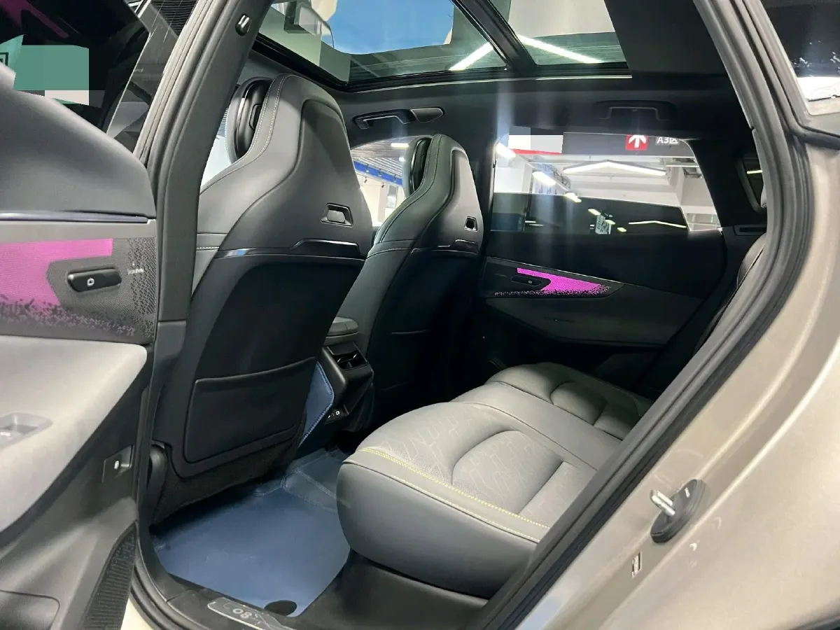 2025 LYNK&CO 08 EM-P 1.5T 163HP L4 3DHT PHEV 39.6/39.8KWH,autocango,china used car exporter,china ev exporter,chinese used car exporter,chinese used ev exporter