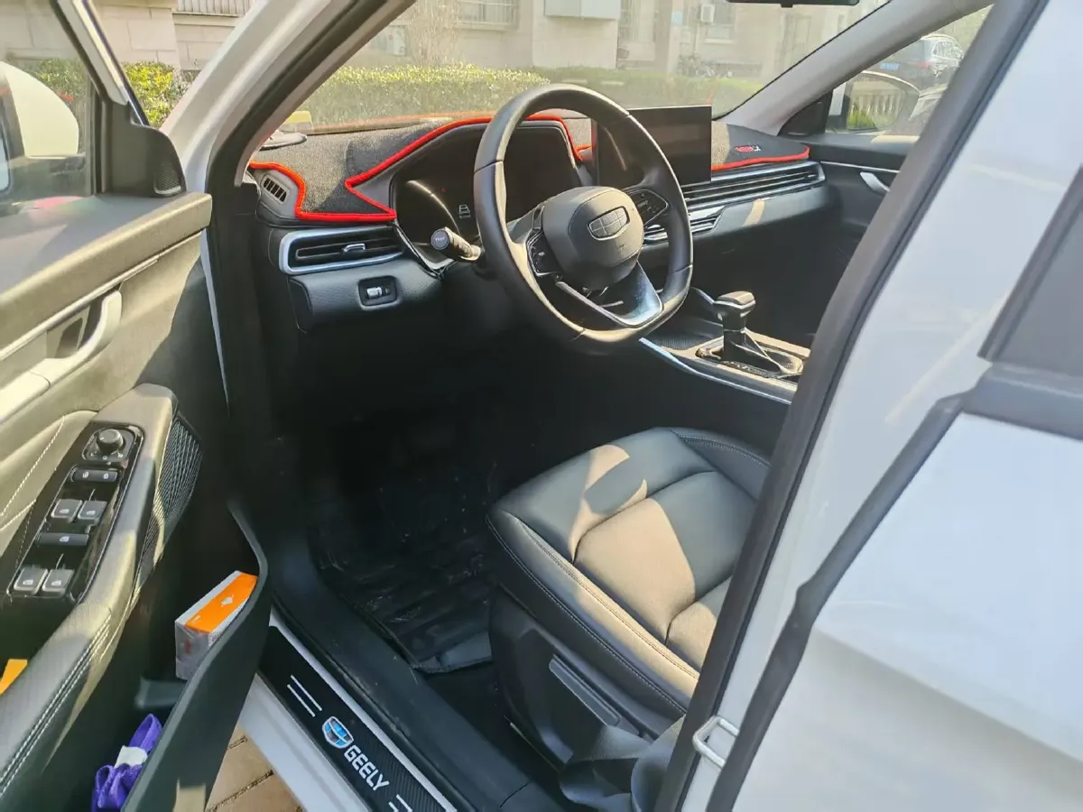 2025 Geely Emgrand 1.5L 127HP L4 CVT,autocango,china used car exporter,china ev exporter,chinese used car exporter,chinese used ev exporter