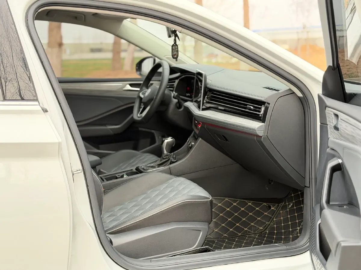 2023 Volkswagen Sagitar 1.5T 160HP L4 7DCT,autocango,china used car exporter,china ev exporter,chinese used car exporter,chinese used ev exporter