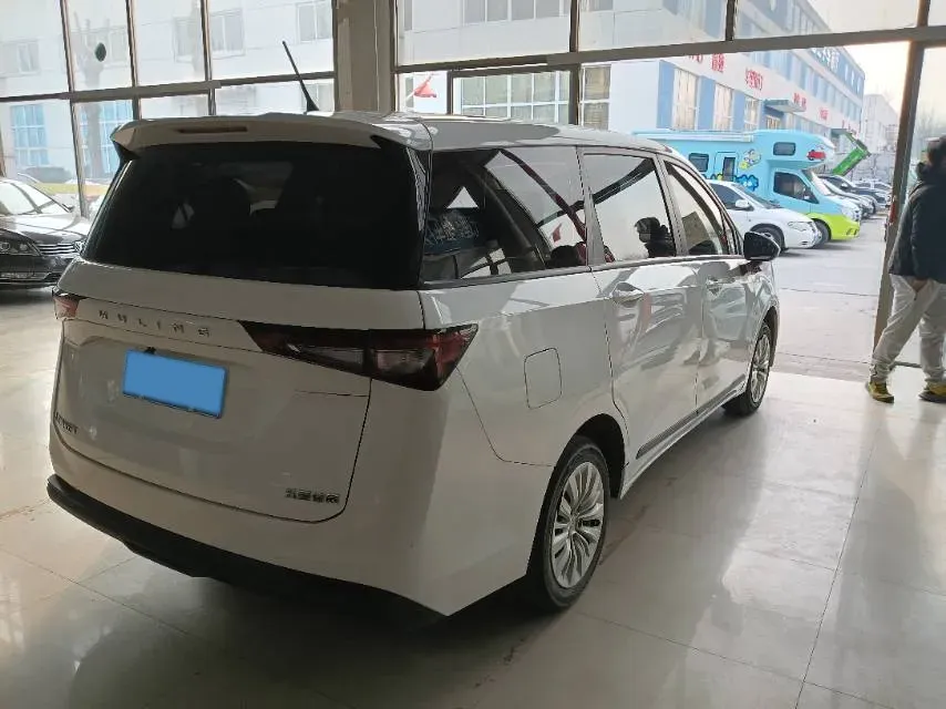 2022 WuLing JiaChen 1.5L 99HP L4 6MT,autocango,china used car exporter,china ev exporter,chinese used car exporter,chinese used ev exporter