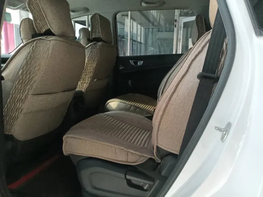 2022 WuLing JiaChen 1.5L 99HP L4 6MT,autocango,china used car exporter,china ev exporter,chinese used car exporter,chinese used ev exporter