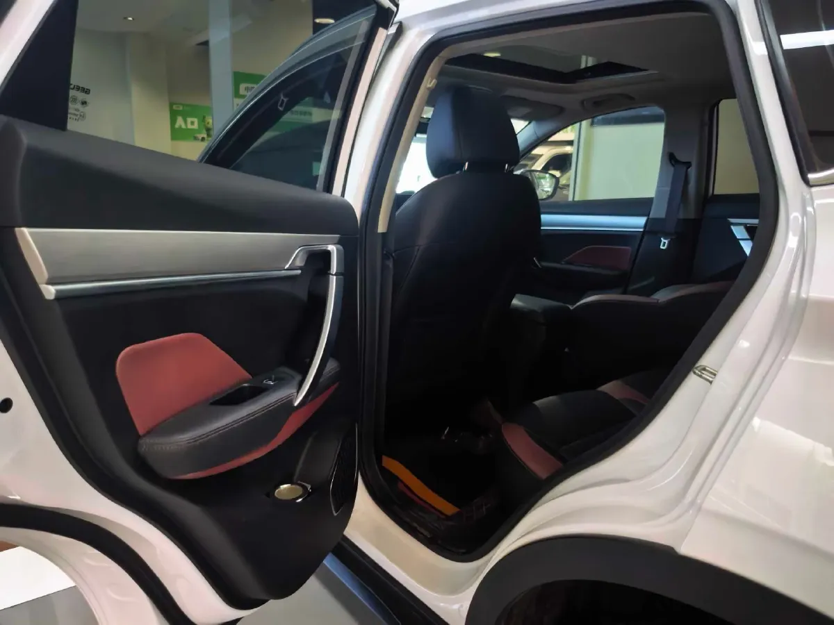 2021 Geely Coolray 1.4T 141HP L4 6DCT,autocango,china used car exporter,china ev exporter,chinese used car exporter,chinese used ev exporter