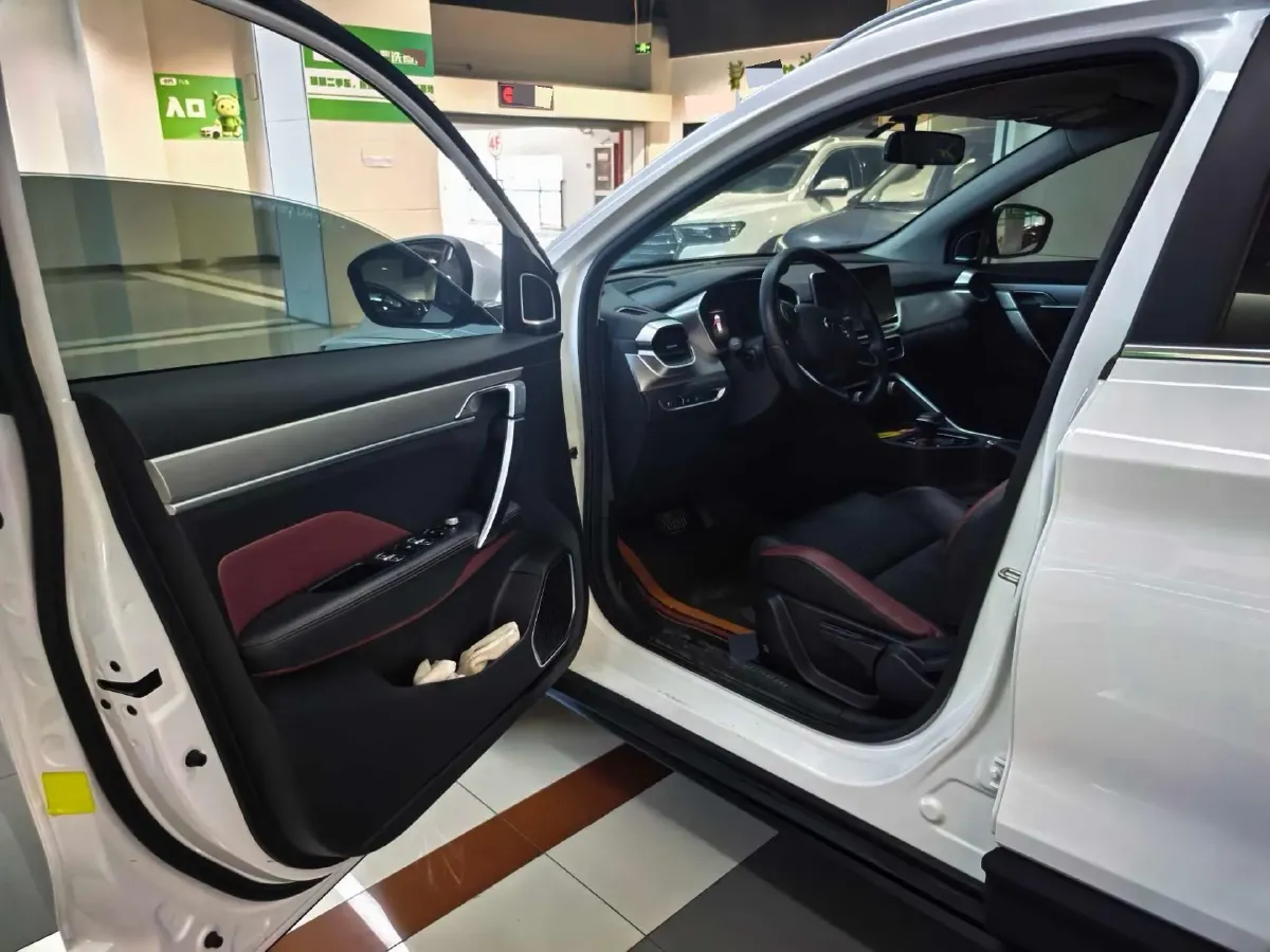 2021 Geely Coolray 1.4T 141HP L4 6DCT,autocango,china used car exporter,china ev exporter,chinese used car exporter,chinese used ev exporter