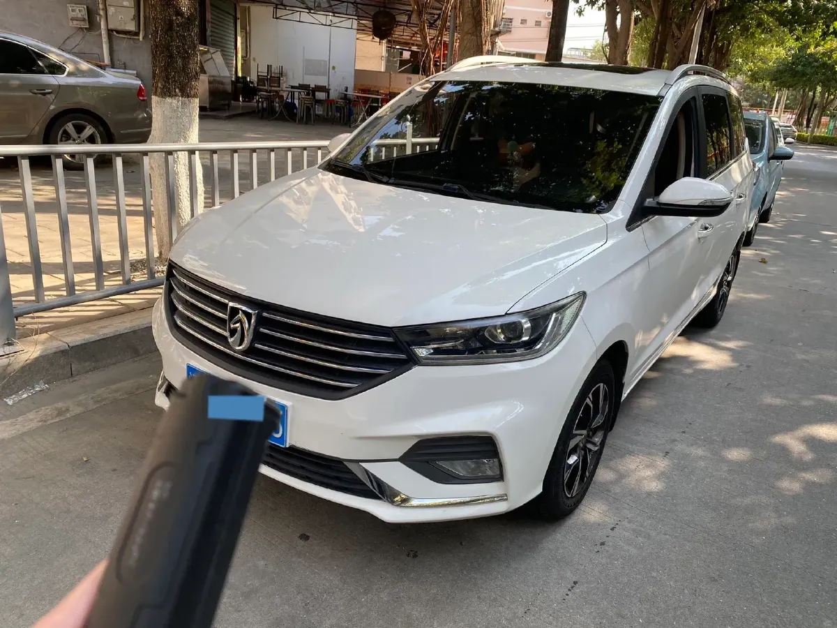 2018 BaoJun 360 1.5L 112HP L4 6MT,autocango,china used car exporter,china ev exporter,chinese used car exporter,chinese used ev exporter