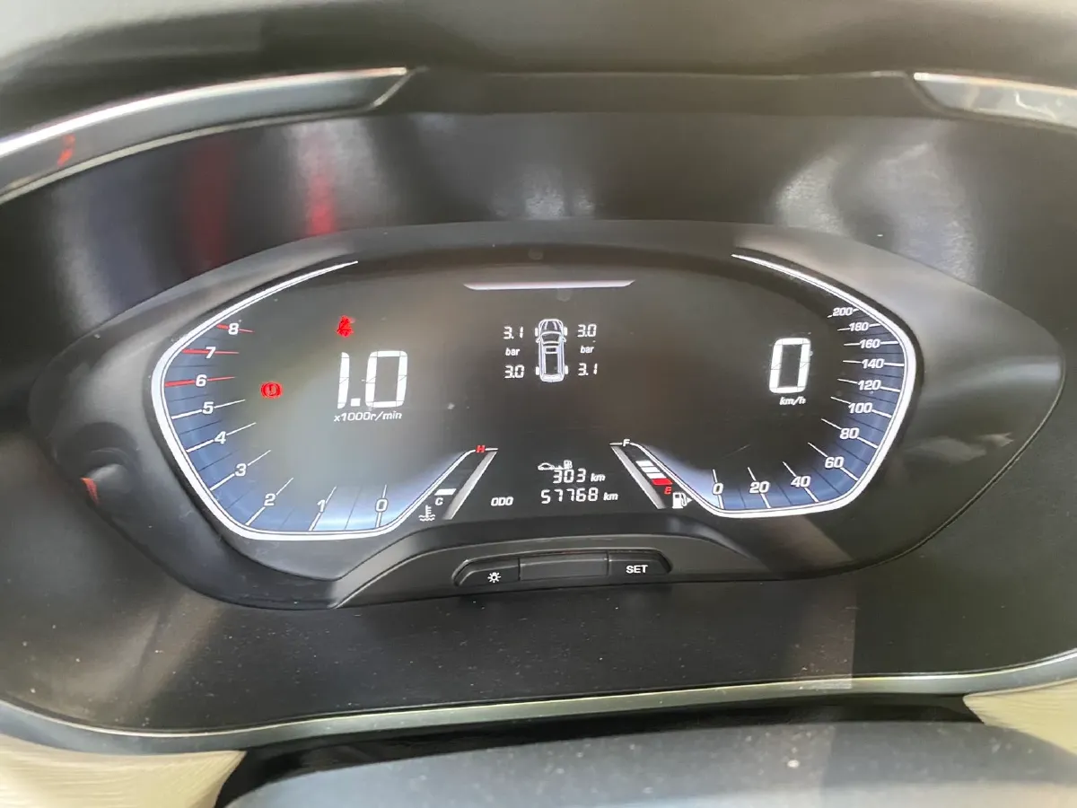 2018 BaoJun 360 1.5L 112HP L4 6MT,autocango,china used car exporter,china ev exporter,chinese used car exporter,chinese used ev exporter