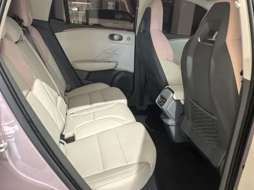 2025 LYNK&CO 06 EM-P 1.5L 120HP L4 3DHT PHEV 19.09KWH,autocango,china used car exporter,china ev exporter,chinese used car exporter,chinese used ev exporter