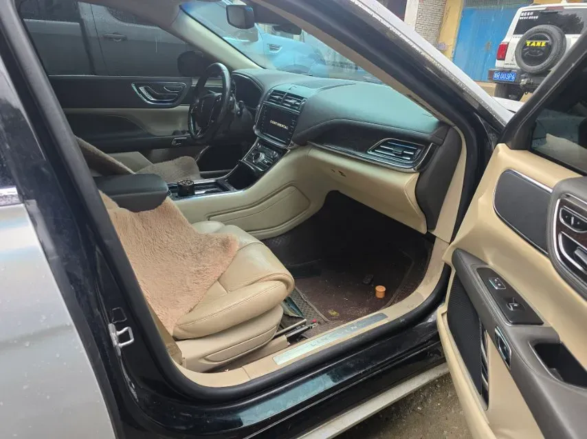2017 Lincoln Continental 2.0T 261HP L4 6AT,autocango,china used car exporter,china ev exporter,chinese used car exporter,chinese used ev exporter