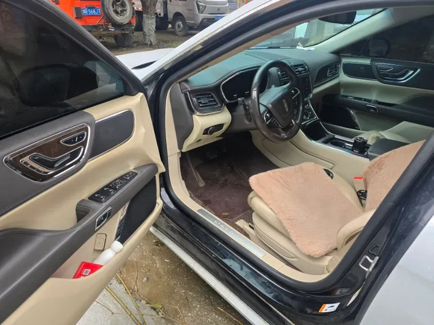 2017 Lincoln Continental 2.0T 261HP L4 6AT,autocango,china used car exporter,china ev exporter,chinese used car exporter,chinese used ev exporter