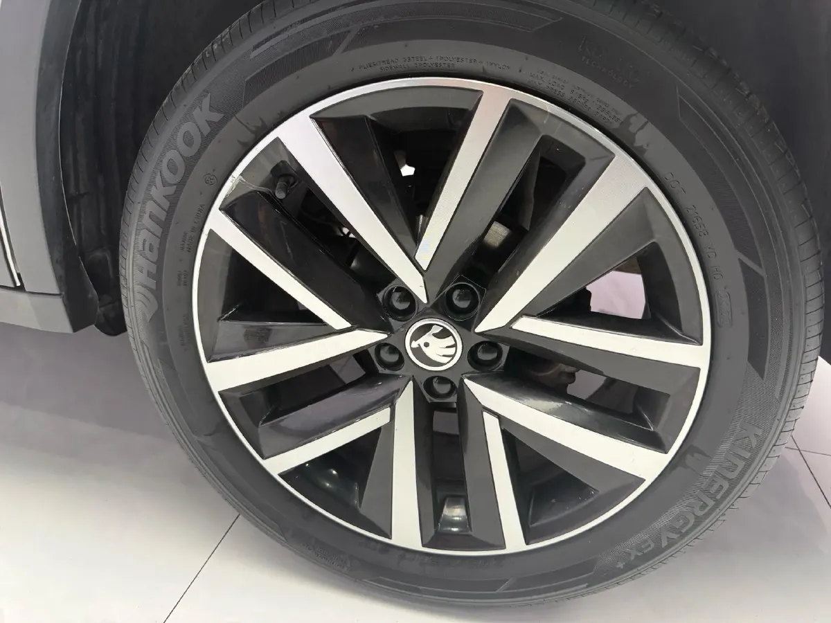 2022 Skoda Kamiq 1.5L 112HP L4 6AT,autocango,china used car exporter,china ev exporter,chinese used car exporter,chinese used ev exporter