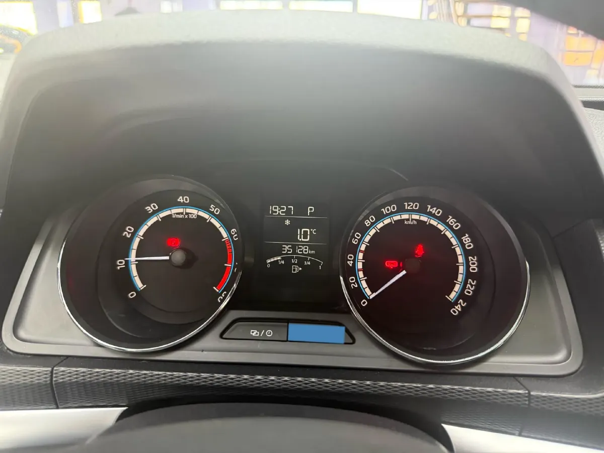 2022 Skoda Kamiq 1.5L 112HP L4 6AT,autocango,china used car exporter,china ev exporter,chinese used car exporter,chinese used ev exporter