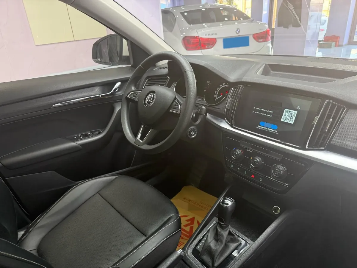 2022 Skoda Kamiq 1.5L 112HP L4 6AT,autocango,china used car exporter,china ev exporter,chinese used car exporter,chinese used ev exporter