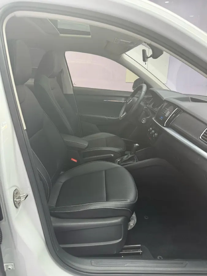 2022 Skoda Kamiq 1.5L 112HP L4 6AT,autocango,china used car exporter,china ev exporter,chinese used car exporter,chinese used ev exporter