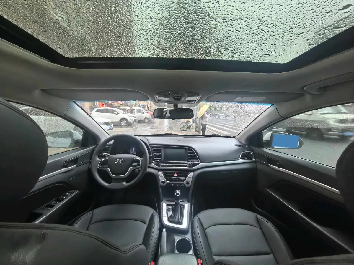2016 Hyundai Elantra 1.6L 130HP L4 6AT,autocango,china used car exporter,china ev exporter,chinese used car exporter,chinese used ev exporter
