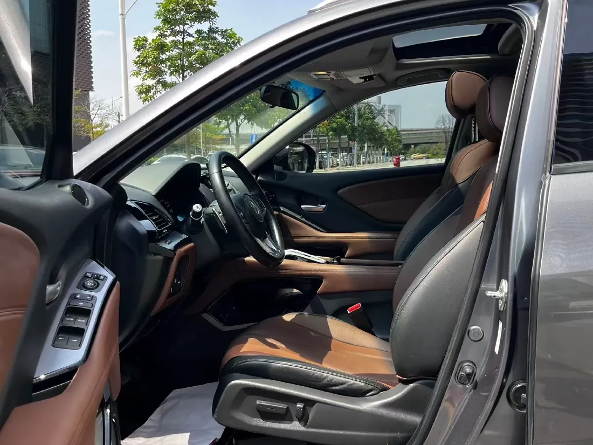 2021 Acura CDX 1.5T 182HP L4 8DCT,autocango,china used car exporter,china ev exporter,chinese used car exporter,chinese used ev exporter