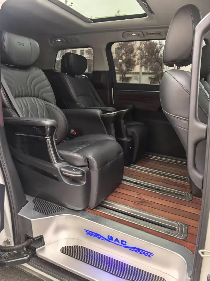 2024 GAC Trumpchi M8 2.0T 252HP L4 8AT,autocango,china used car exporter,china ev exporter,chinese used car exporter,chinese used ev exporter