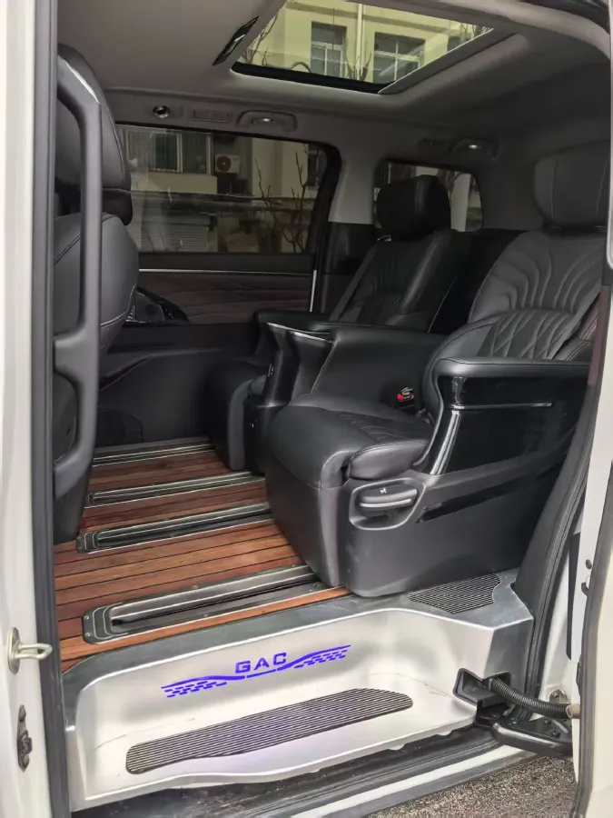 2024 GAC Trumpchi M8 2.0T 252HP L4 8AT,autocango,china used car exporter,china ev exporter,chinese used car exporter,chinese used ev exporter