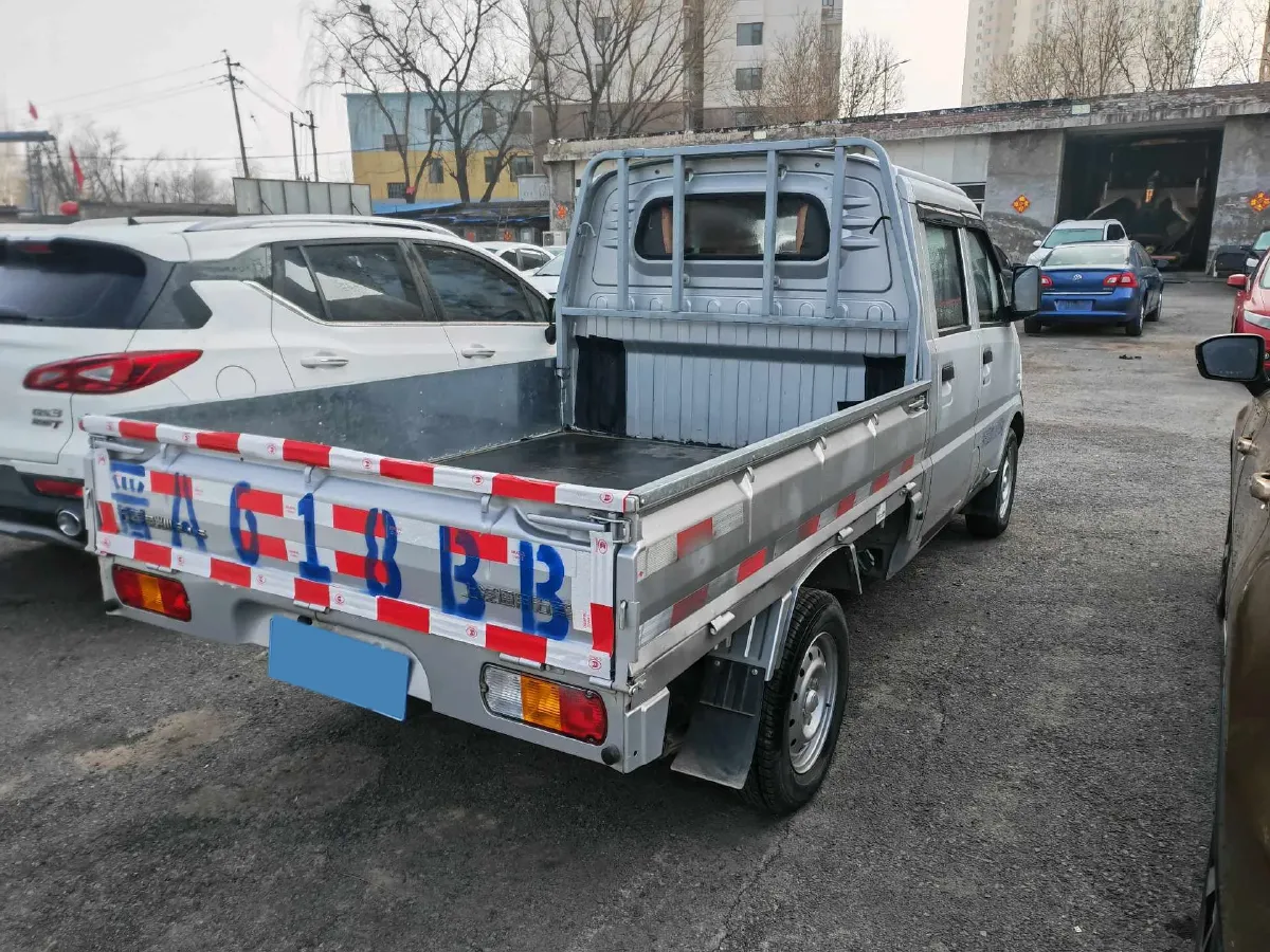 2021 WuLing RongGuang Mini Truck 1.5L 99HP L4 5MT,autocango,china used car exporter,china ev exporter,chinese used car exporter,chinese used ev exporter