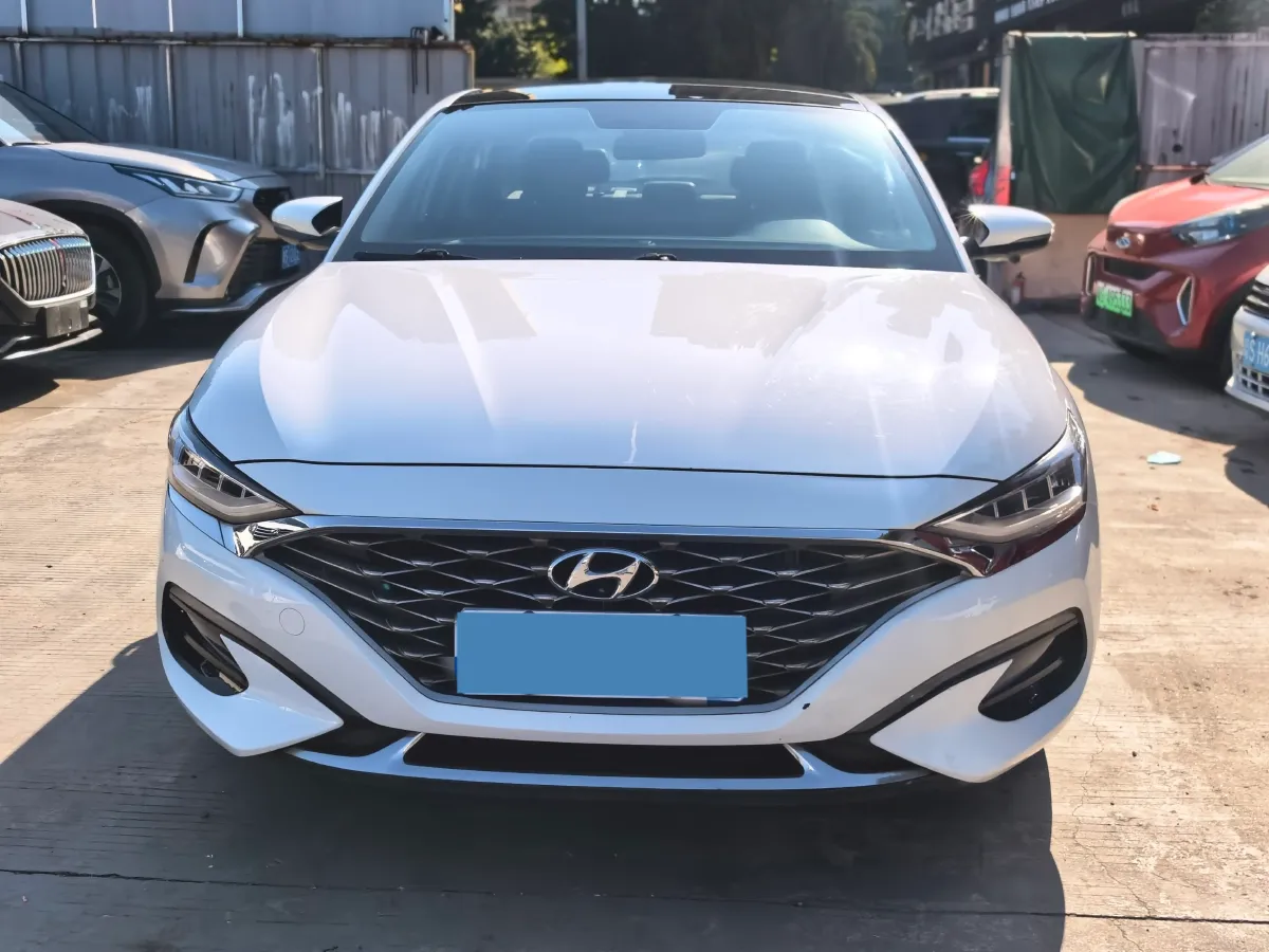 2019 Hyundai La Festa 1.6T 204HP L4 7DCT,autocango,china used car exporter,china ev exporter,chinese used car exporter,chinese used ev exporter