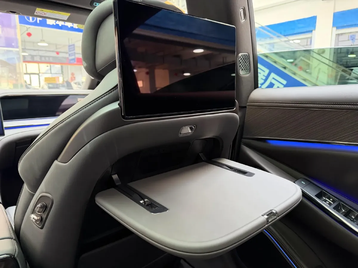 2024 Denza DenzaZ9 2.0T 207HP L4 E-CVT PHEV 38.5KWH,autocango,china used car exporter,china ev exporter,chinese used car exporter,chinese used ev exporter