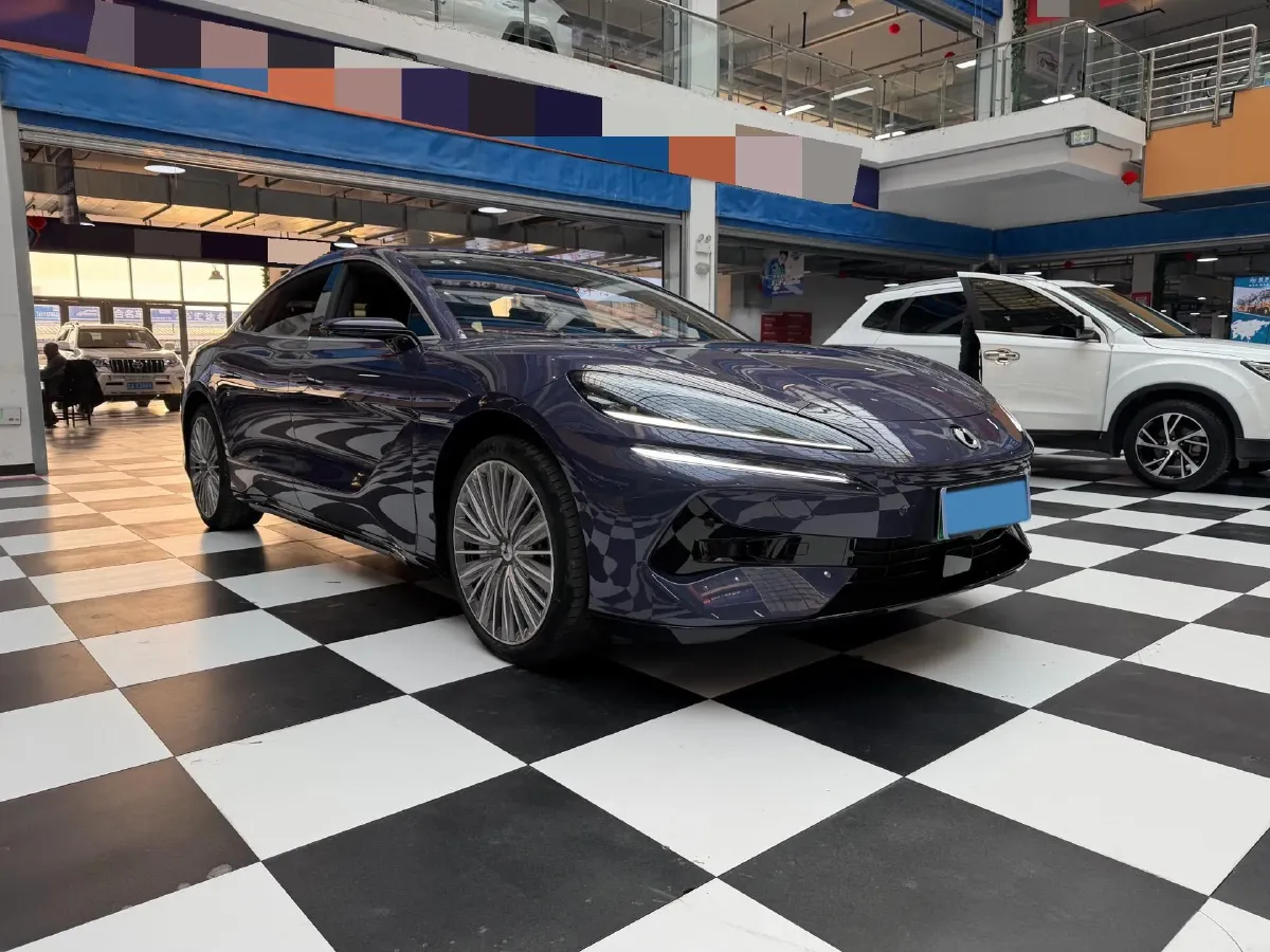 2024 Denza DenzaZ9 2.0T 207HP L4 E-CVT PHEV 38.5KWH,autocango,china used car exporter,china ev exporter,chinese used car exporter,chinese used ev exporter