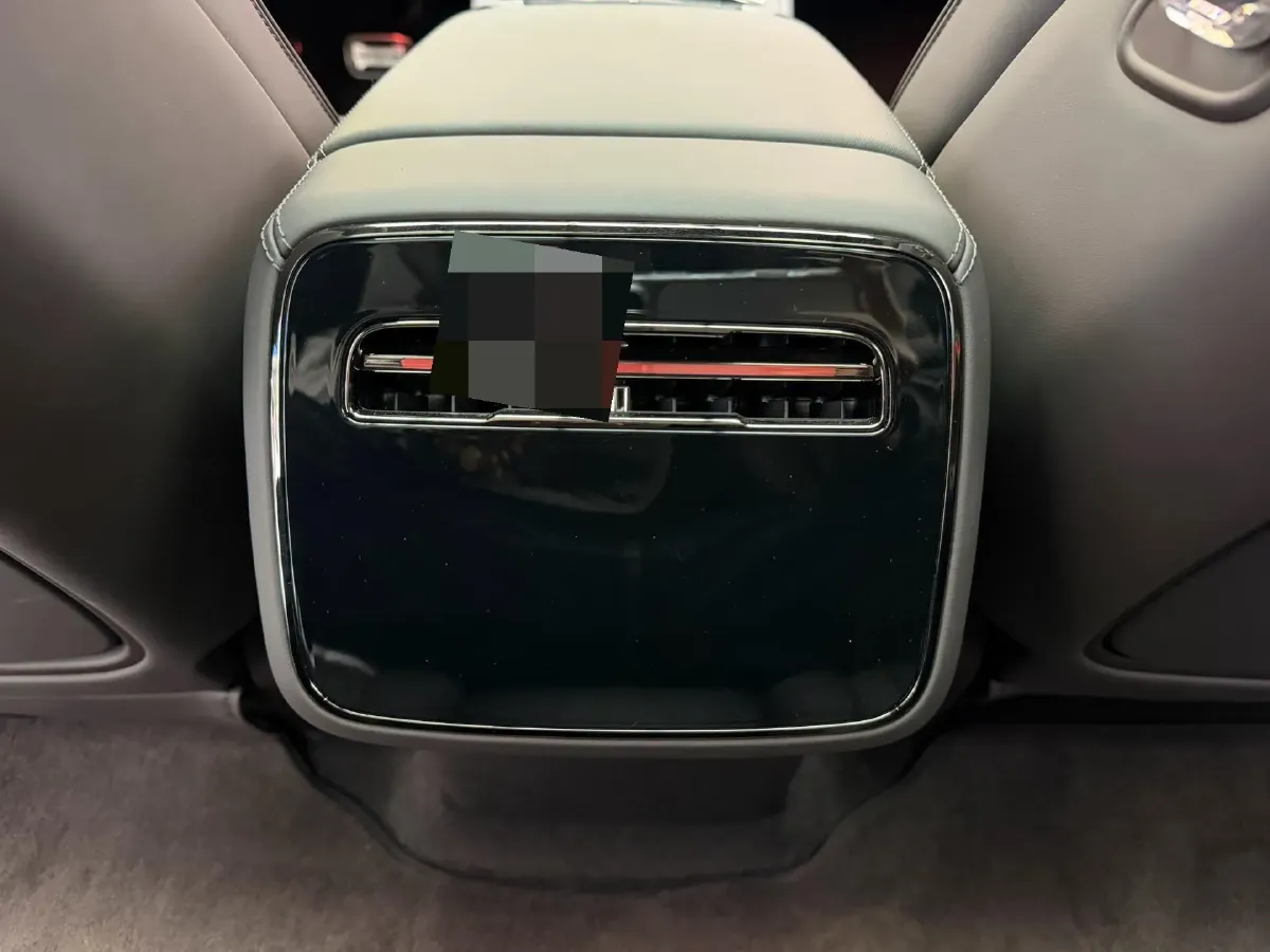 2024 Denza DenzaZ9 2.0T 207HP L4 E-CVT PHEV 38.5KWH,autocango,china used car exporter,china ev exporter,chinese used car exporter,chinese used ev exporter